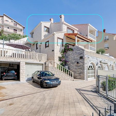 Apartments With Pool Vrdoljak 奥米什 外观 照片