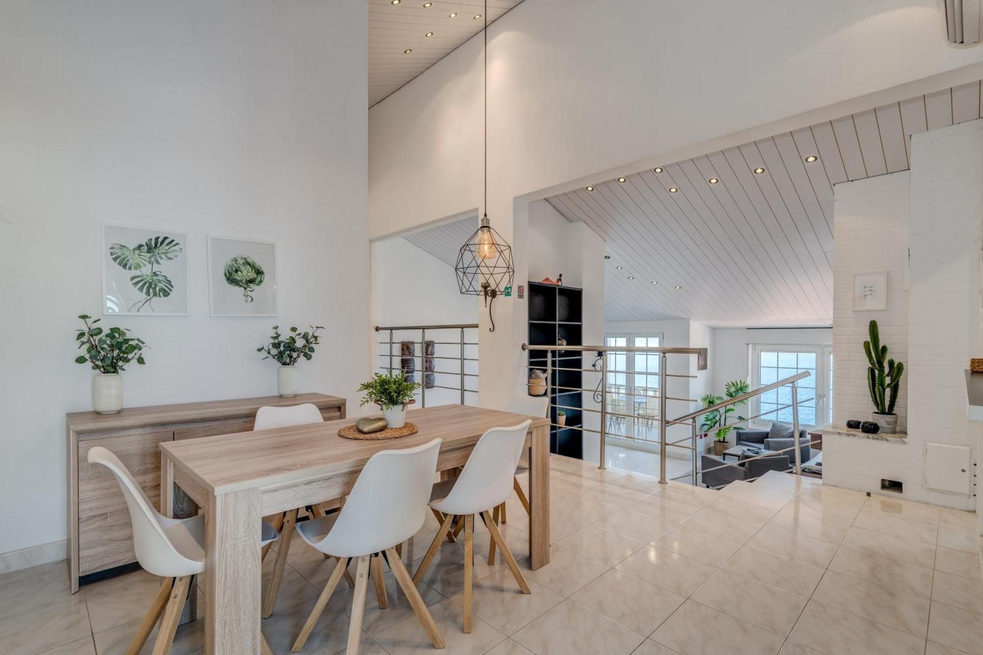 Apartments With Pool Vrdoljak 奥米什 客房 照片