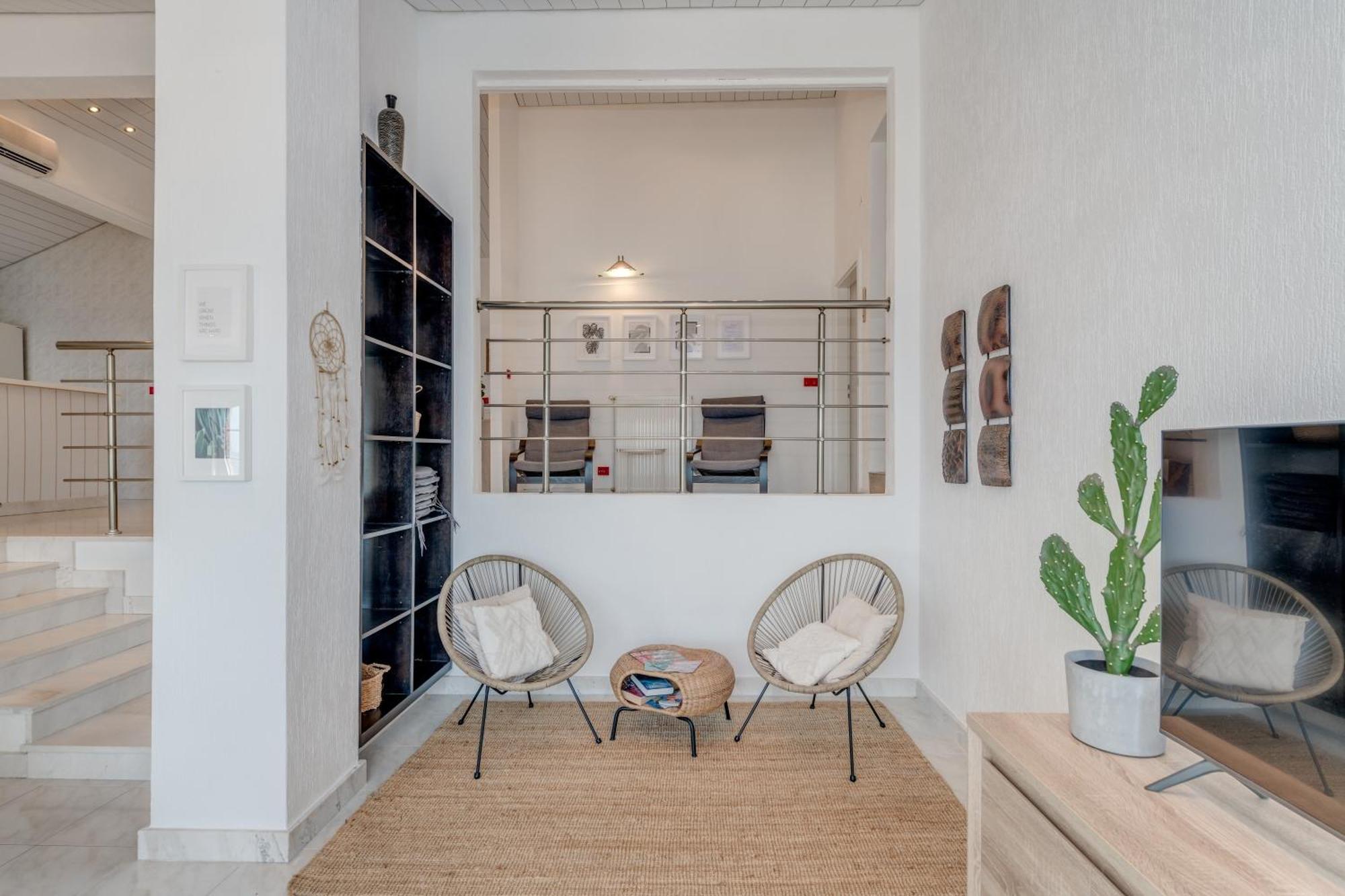 Apartments With Pool Vrdoljak 奥米什 客房 照片